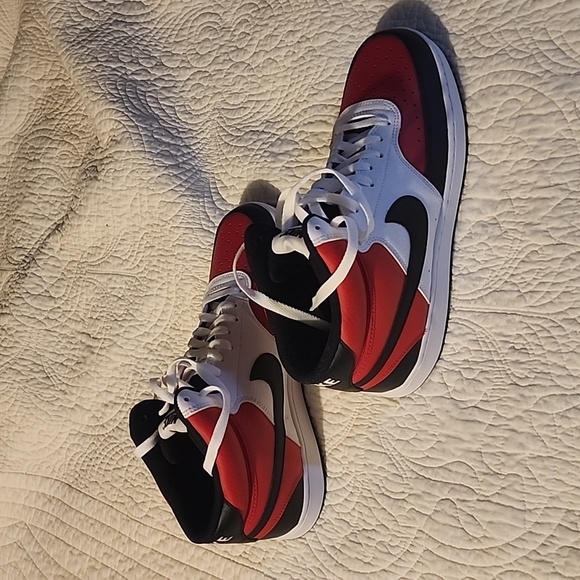 Nike - Courts high - size 11M - VNDS - Picture 1 of 5
